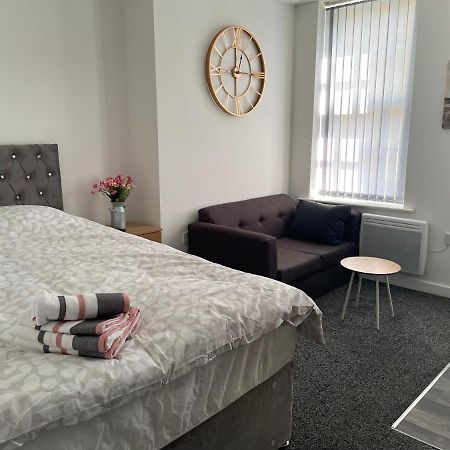 Bv Comfy Budget Studio At Quebec Street Bradford 브래드퍼드 외부 사진